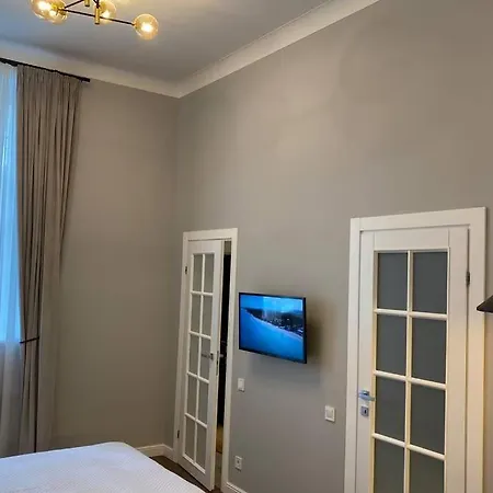 Апартаменты Hidden Gem With Its Own Private Entry At Lypky *